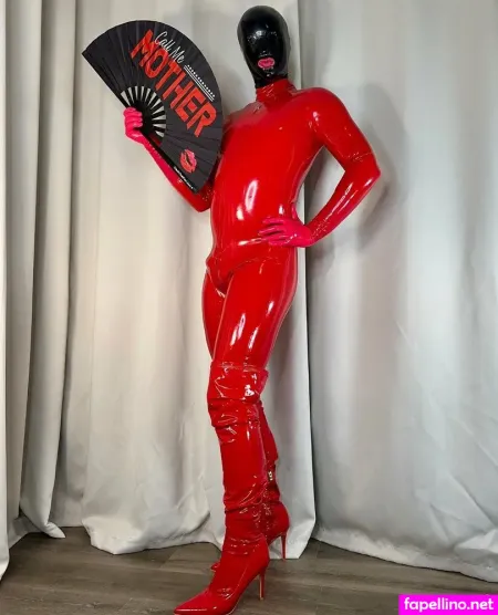 Transfemdomqueen OnlyFans Thumbnail #wZKFzJLk2n