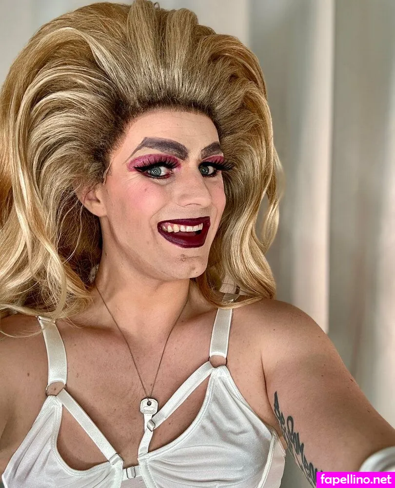 transfemdomqueen, transprincesslife Nude Leaked OnlyFans Photo #zGvPySA2dc