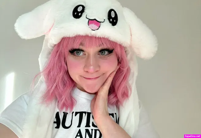 Trashchick69 OnlyFans Thumbnail #m2UVpUOXk6