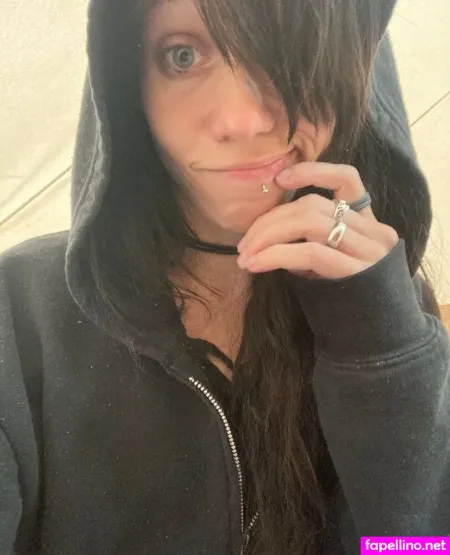 Trashdoll OnlyFans Thumbnail #1BvDlSQ6yj