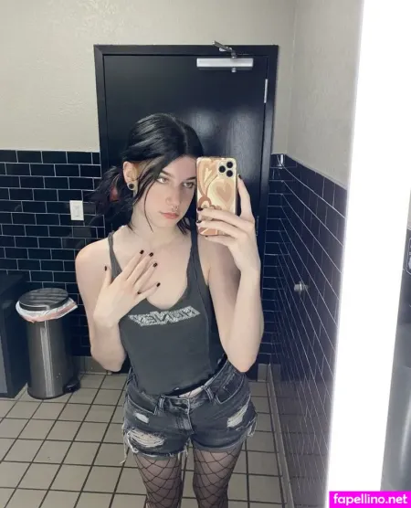 Trashpotatopie OnlyFans Thumbnail #ZTCDR6BtjN