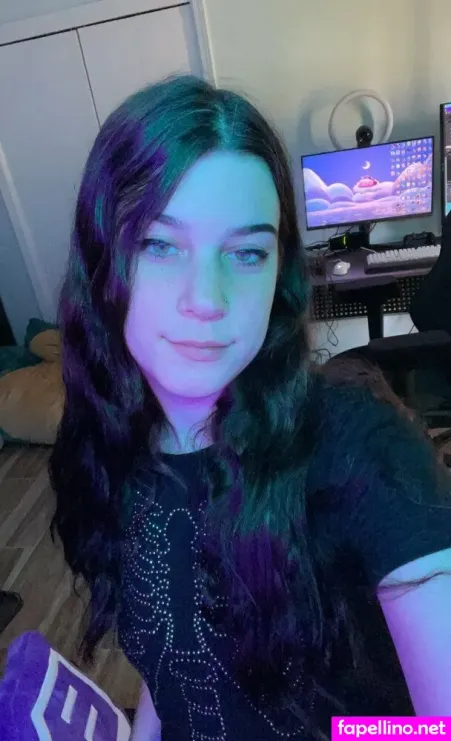 Trashpotatopie OnlyFans Thumbnail #ZzGIuKX8Xz