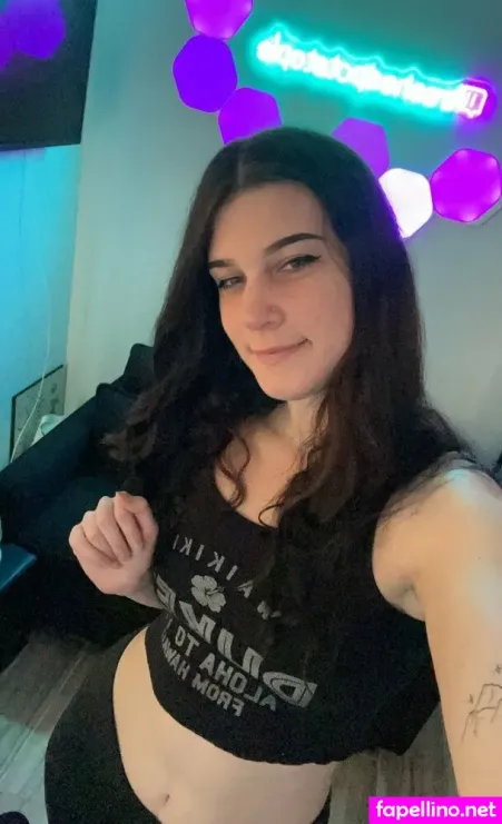 Trashpotatopie OnlyFans Thumbnail #aYl3Yqgb7z