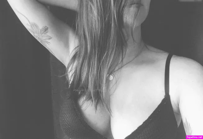 Traumflauschmuschi OnlyFans Thumbnail #A5aXXa1zW7