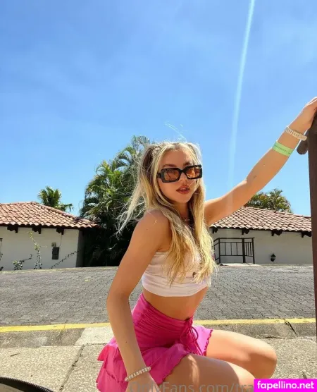 Travelchelle OnlyFans Thumbnail #DFnpjiL73O