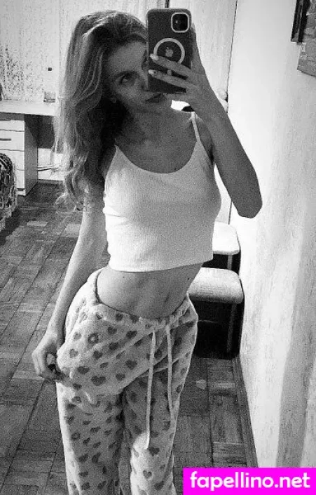 Travelersora OnlyFans Thumbnail #kp2DPWbdUP