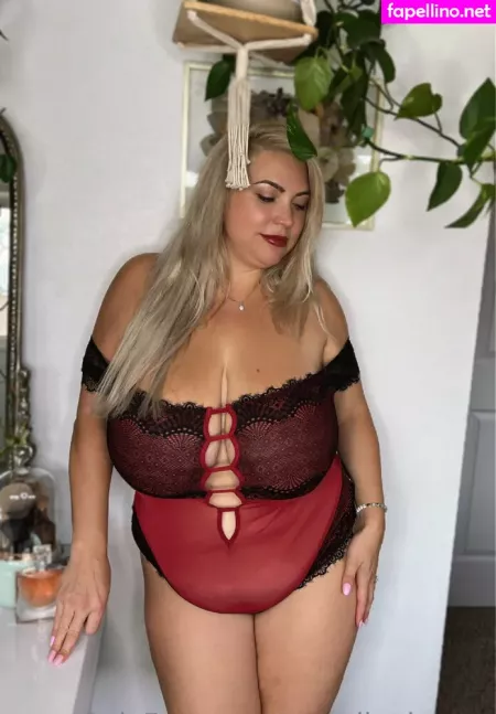 Travelinghoppy 2 OnlyFans Thumbnail #TS14AIcc6w
