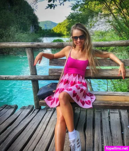 Travelling Explorer OnlyFans Thumbnail #uee29w1MAM