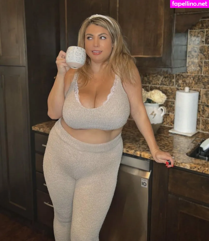 Travellinghoppy, travelinghoppy Nude Leaked OnlyFans Photo #86bd9HdH1n