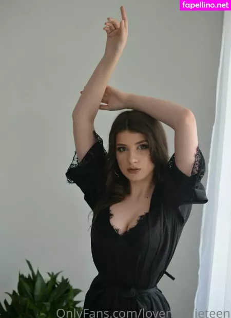 Travelthewholeworld OnlyFans Thumbnail #hWoVZaVAEY