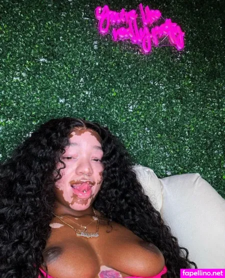 Trayceeteaa OnlyFans Thumbnail #WXofynUhUp