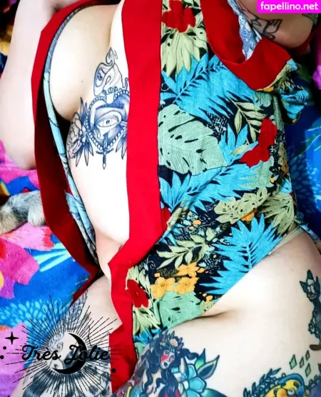 Tresjoliepinup OnlyFans Thumbnail #SMZbUY0GPT