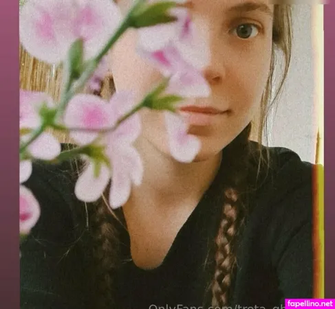 Treta Ghunberg OnlyFans Thumbnail #zTJJDQCQ5o