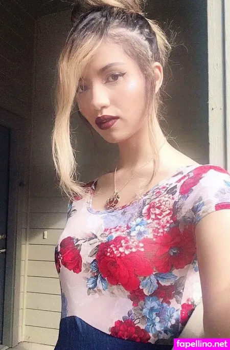 Trickywi OnlyFans Thumbnail #GZKZNe8d1t