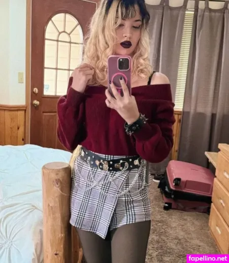 Trickywi OnlyFans Thumbnail #lF5ENVogrr