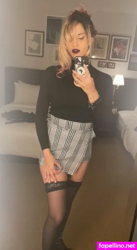 Trickywi OnlyFans Thumbnail #lJAqB3tXxh