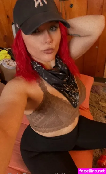 Triippylilhippie OnlyFans Thumbnail #2ch6fTETxN