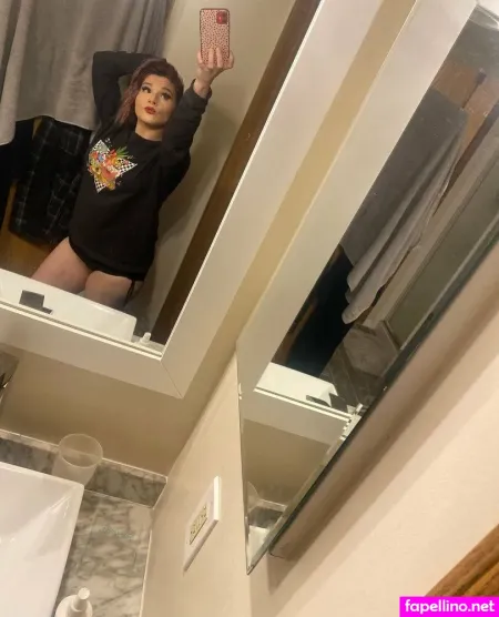 Triippylilhippie OnlyFans Thumbnail #E7djvHjWwL