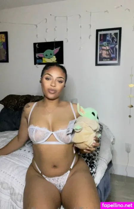 Trinden OnlyFans Thumbnail #9ySmsaybTX