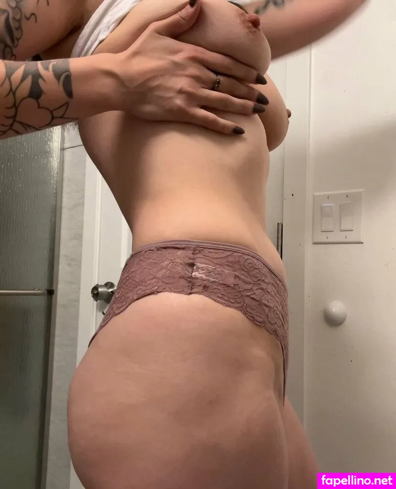 ktrinitye, trinitykirkland Nude Leaked OnlyFans Photo #H15V6osIbv