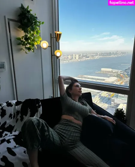 Trinitystclair OnlyFans Thumbnail #U1jt6KSXad