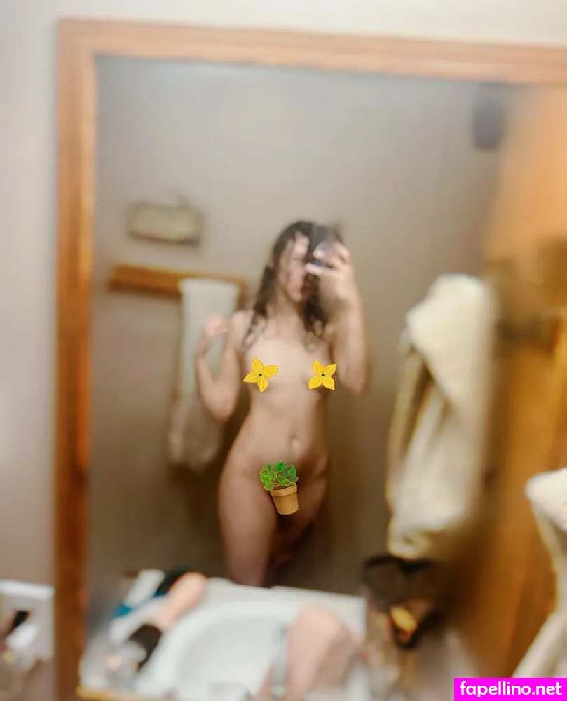 trippyg0thh, trippygothx Nude Leaked OnlyFans Photo #TW4k4rdXk7