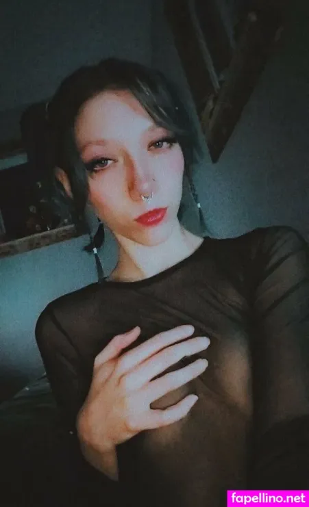 Trippylilllhippie OnlyFans Thumbnail #IAAToBzF5Z