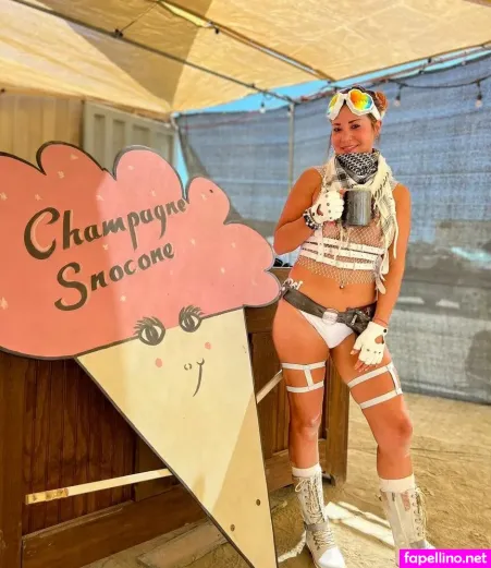 Trips With Tiffanie OnlyFans Thumbnail #SdezYnk7Dm