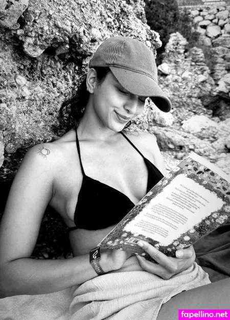 Triptii Dimri OnlyFans Thumbnail #xVbHgzjOtK