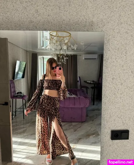 Trishaschneider OnlyFans Thumbnail #17nW7s18Va