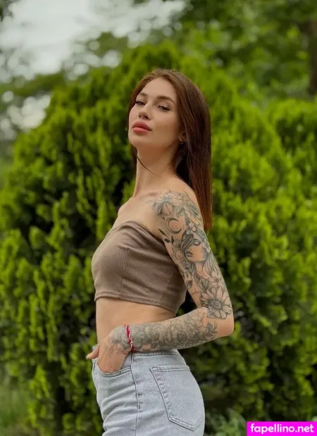 Trishaschneider OnlyFans Thumbnail #LKRySbL33a