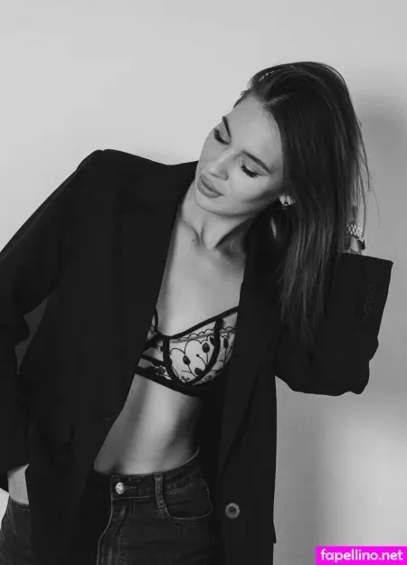 Trishaschneider OnlyFans Thumbnail #qpZwYrPB93