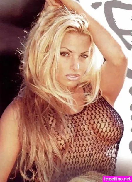 Trishstratus OnlyFans Thumbnail #E1mCzBNVrT