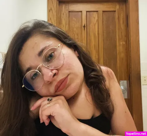 Tristamariemcg OnlyFans Thumbnail #PtfFS8puEU