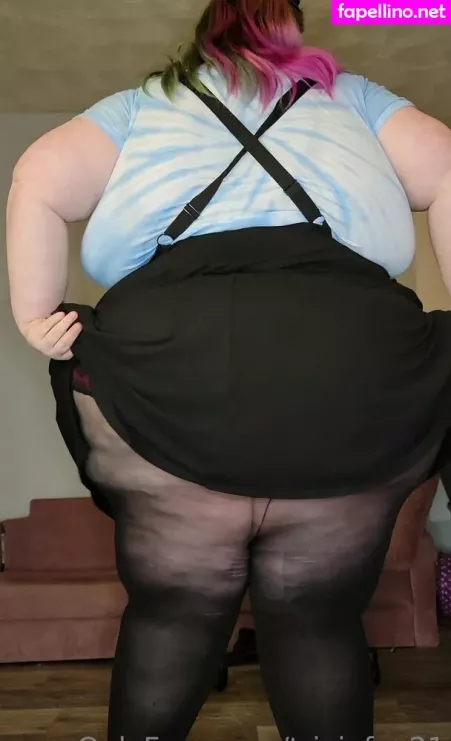 Trixiefae21 OnlyFans Thumbnail #h18mvj0Yz1