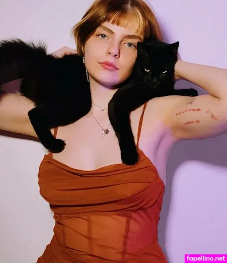 Triz Pariz OnlyFans Thumbnail #ARX6BPnSVj