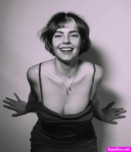 Triz Pariz OnlyFans Thumbnail #f3FOUbgmkI