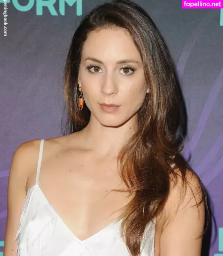 Troian Bellisario OnlyFans Thumbnail #YkRh8vxnru