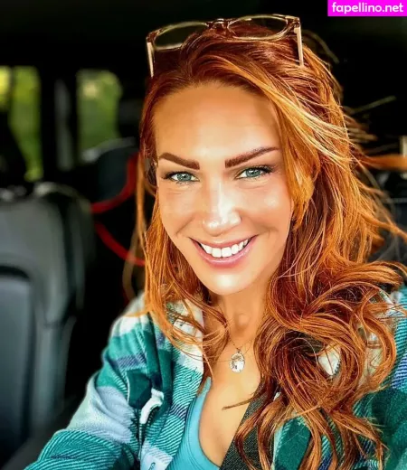 Trophywifenat OnlyFans Thumbnail #uWK28xYLjW