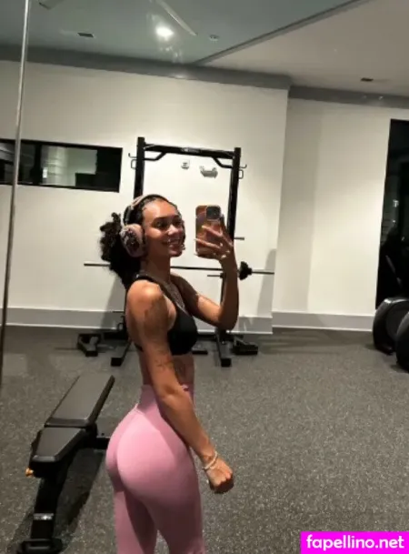 Tropicalkurls OnlyFans Thumbnail #YcGoAD9vqn