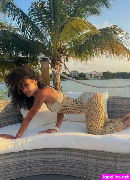 Tropicalkurls OnlyFans Thumbnail #fI5DcJ79mW