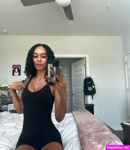 Tropicalkurls OnlyFans Thumbnail #fKO3lMmOkK