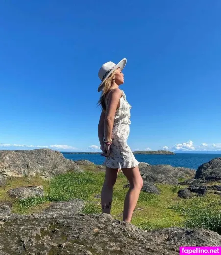 Tropicalrosie OnlyFans Thumbnail #q9sBt3sjSe