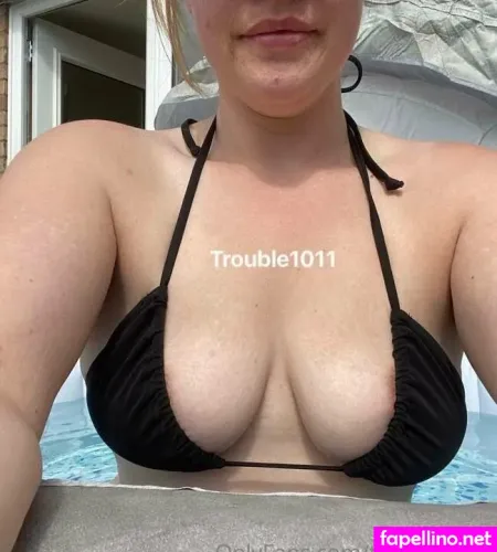 Trouble1011 Aka Queen OnlyFans Thumbnail #aaFJkXexnX