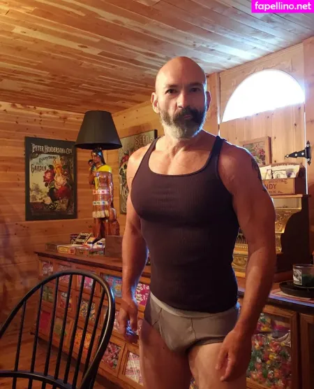 Troymontana14 OnlyFans Thumbnail #YQQg19QoRc