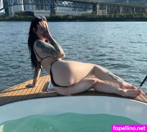 Truckstopstripper OnlyFans Thumbnail #4BvqY2Jni0