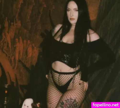 Truckstopstripper OnlyFans Thumbnail #9Wb6TOj3E0