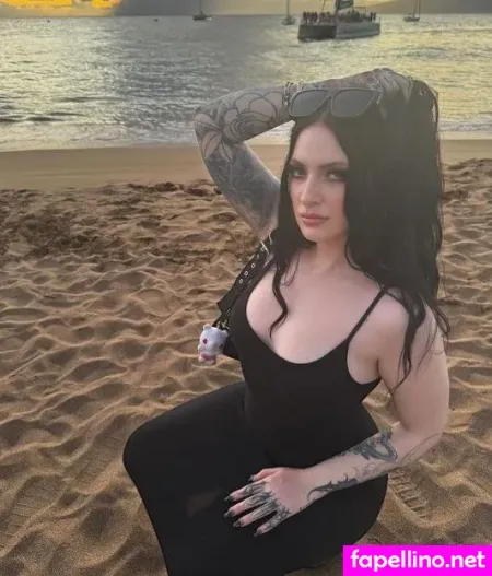 Truckstopstripper OnlyFans Thumbnail #aZwxhR7X44