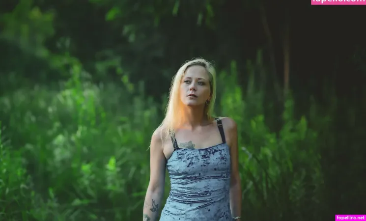 True2lifechick OnlyFans Thumbnail #7DuJhF6cHb