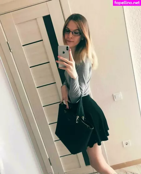 Ts Avy White OnlyFans Thumbnail #dgDhKGB12C